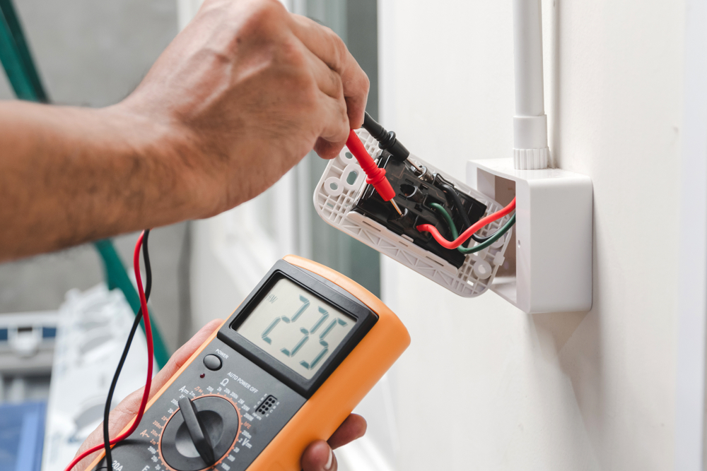 What is a Circuit Tester and How to Use it to Find Broken Wires