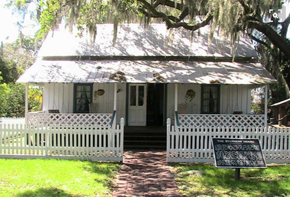 What is the cultural significance of the Florida Cracker House
